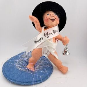 🛍️ Annalee 1992 Happy New Year Baby Doll –w/ Hat, Diaper & Bell – Vintage